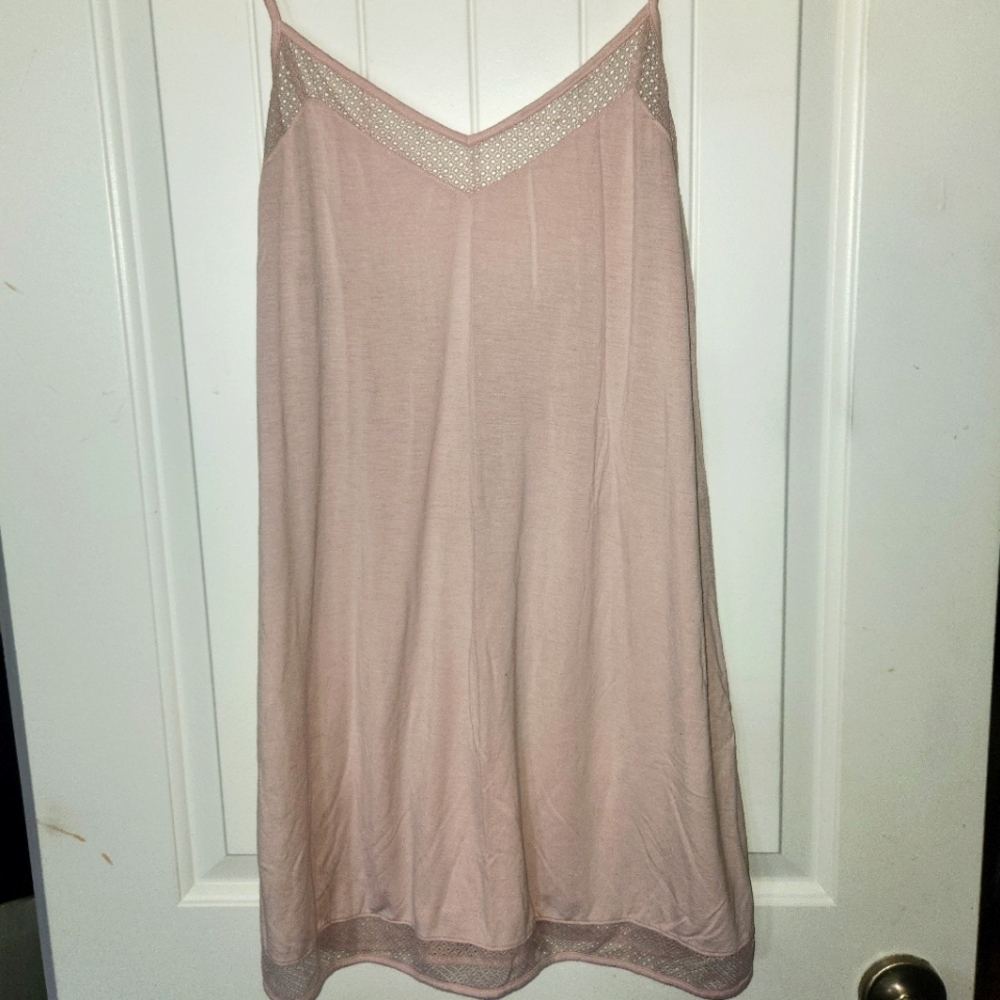 Victorias Secret Soft Pink Nightgown/Lingere/Slip Size M
